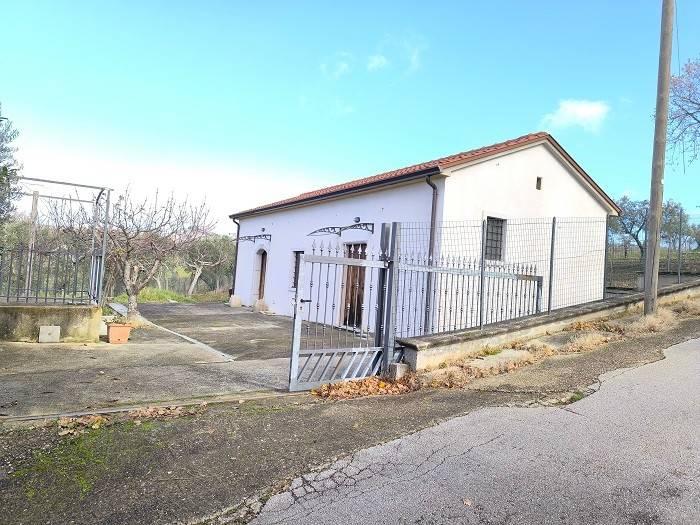 casa indipendente in vendita a Gesualdo