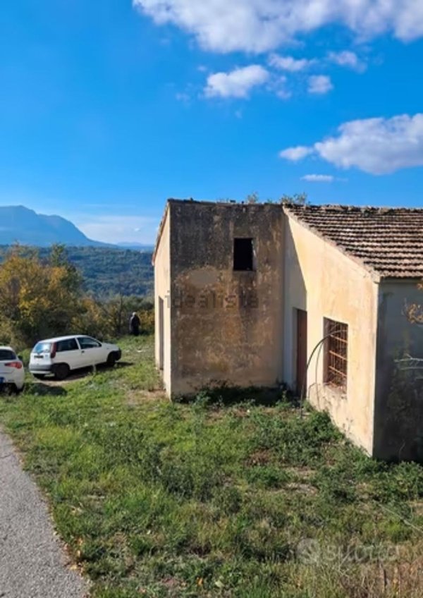 quadrivano in vendita a Gesualdo