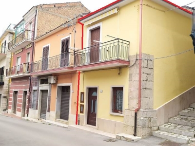 casa indipendente in vendita a Gesualdo