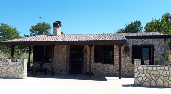 casa indipendente in vendita a Gesualdo