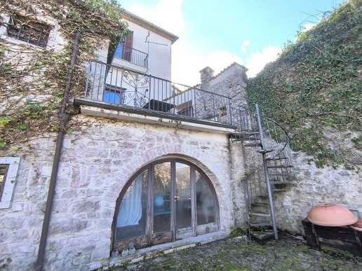 casa indipendente in vendita a Gesualdo