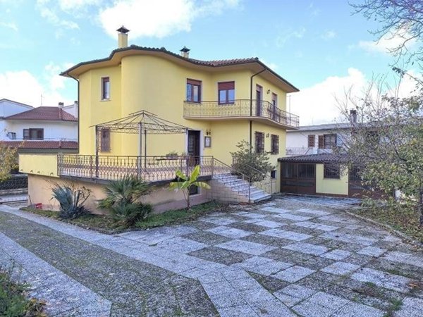casa indipendente in vendita a Gesualdo