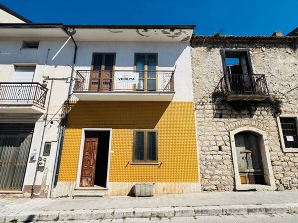 casa indipendente in vendita a Gesualdo