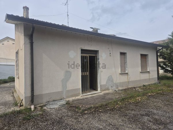 casa indipendente in vendita a Gesualdo