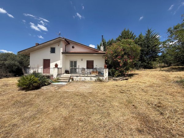 casa indipendente in vendita a Gesualdo