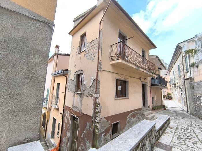 casa indipendente in vendita a Gesualdo