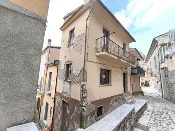 casa indipendente in vendita a Gesualdo