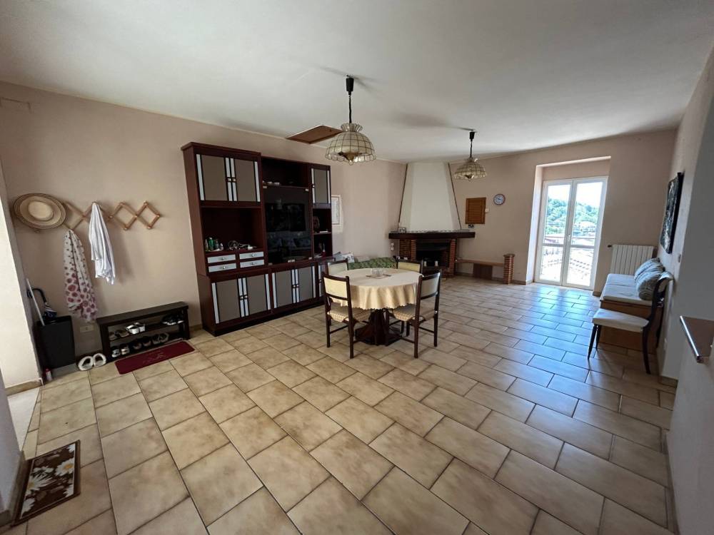 casa indipendente in vendita a Greci