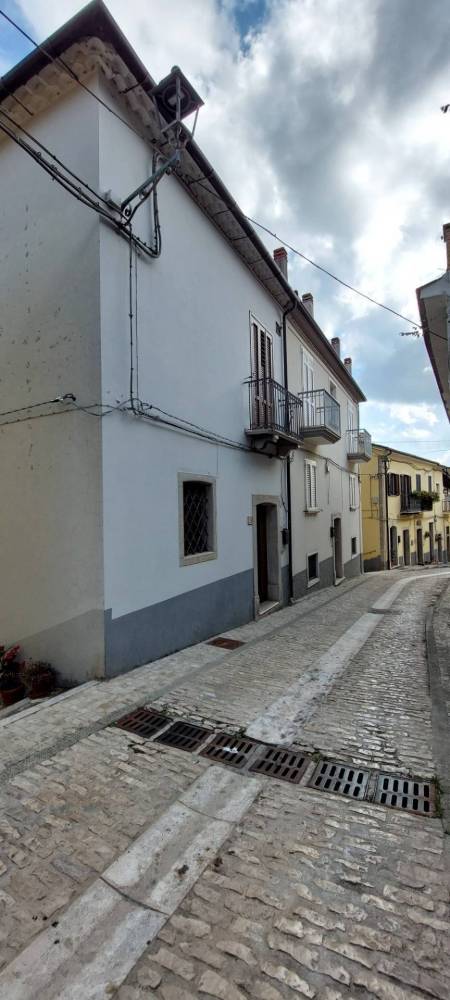casa indipendente in vendita a Greci
