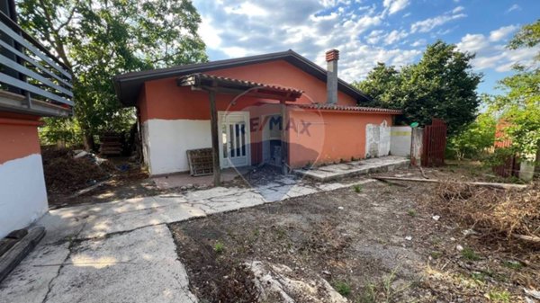 casa indipendente in vendita a Greci