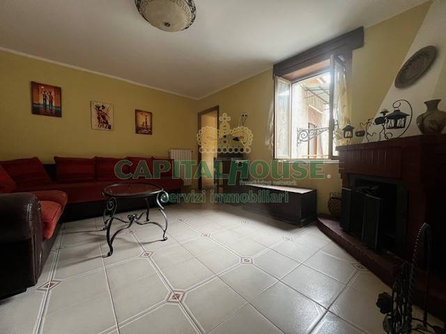 casa indipendente in vendita a Greci