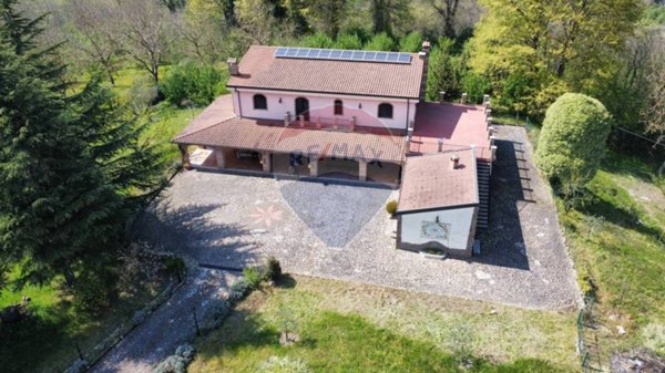 terreno edificabile in vendita a Greci