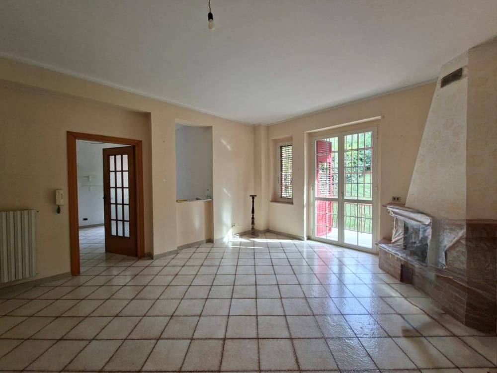 appartamento in vendita a Greci