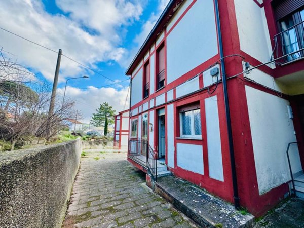 casa indipendente in vendita a Greci