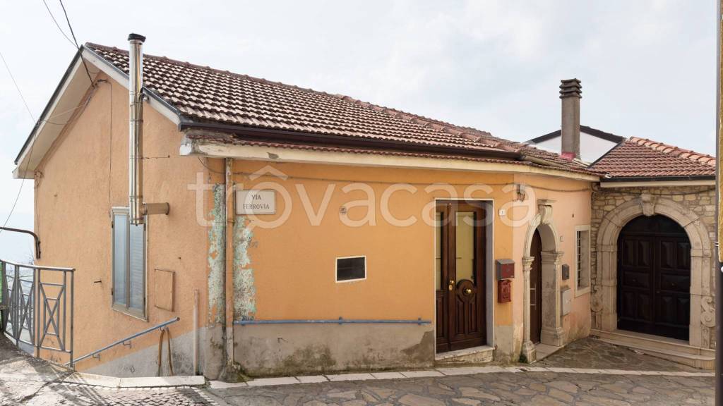 appartamento in vendita a Greci