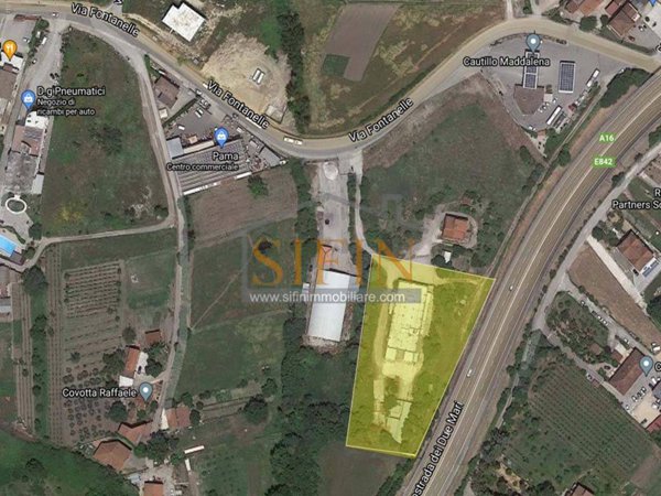 locale commerciale in vendita a Grottaminarda