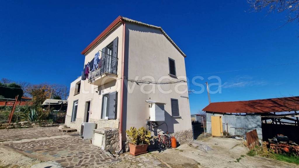 casa indipendente in vendita a Grottaminarda in zona Carpignano