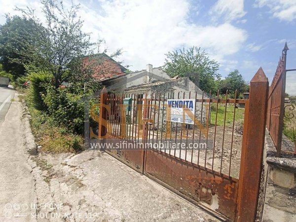 casa indipendente in vendita a Grottaminarda