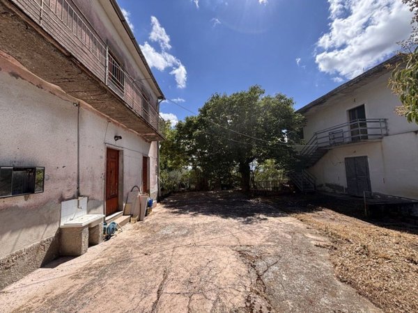 esavano in vendita a Grottaminarda