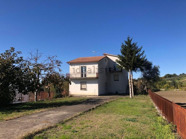 casa indipendente in vendita a Grottaminarda