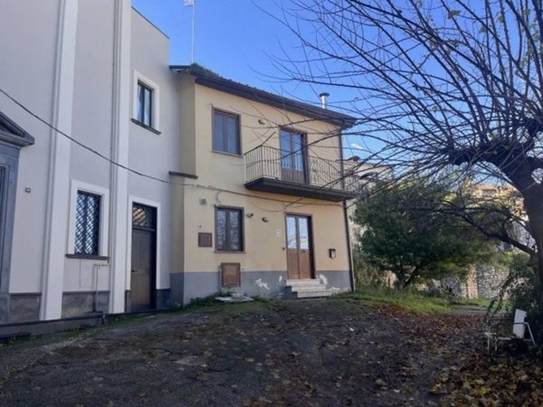 casa semindipendente in vendita a Grottaminarda