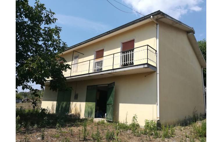 casa indipendente in vendita a Grottaminarda