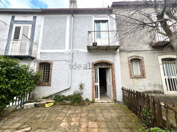 casa indipendente in vendita a Grottaminarda