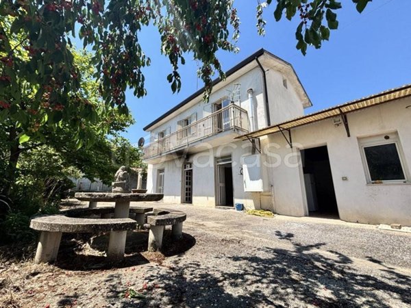 casa indipendente in vendita a Grottaminarda in zona Carpignano