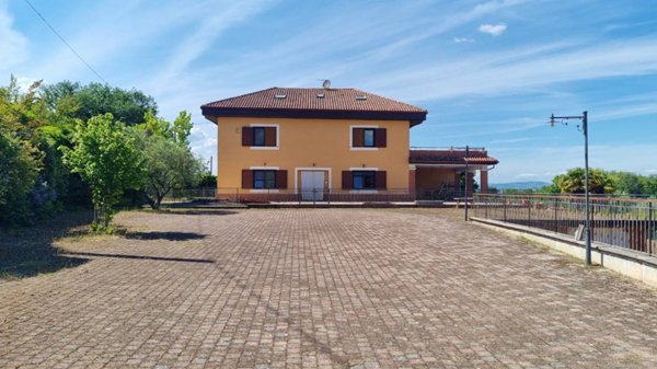 casa indipendente in vendita a Grottaminarda in zona Carpignano