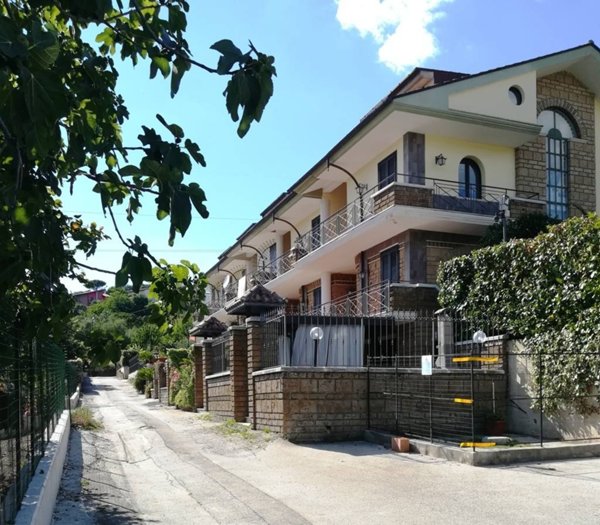 casa indipendente in vendita a Grottolella