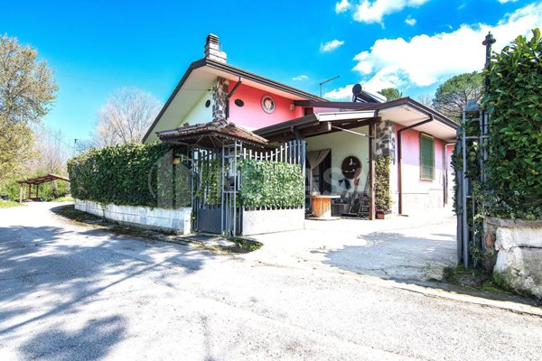 casa indipendente in vendita a Grottolella
