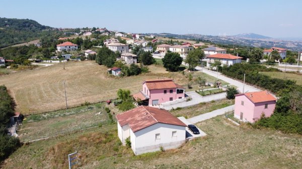 casa indipendente in vendita a Guardia Lombardi