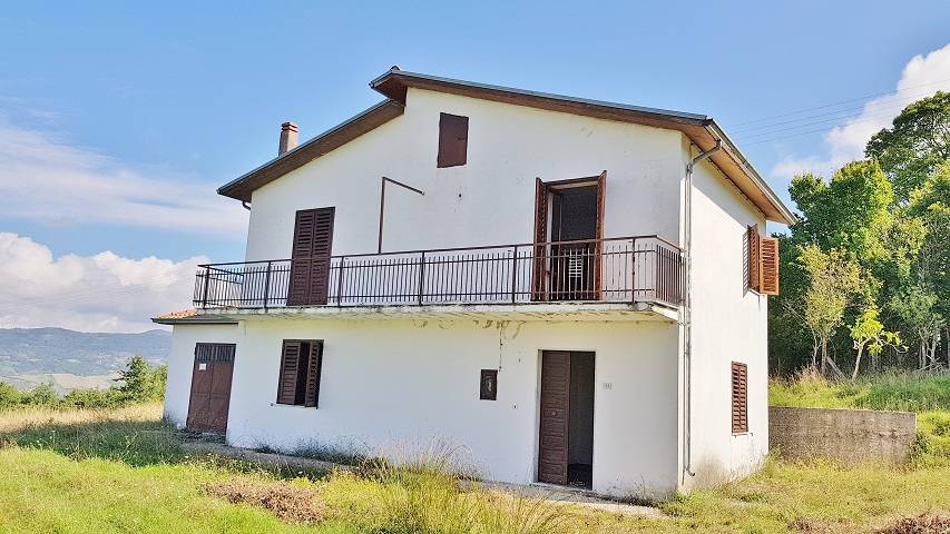casa indipendente in vendita a Guardia Lombardi