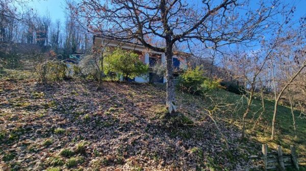 casa indipendente in vendita a Guardia Lombardi