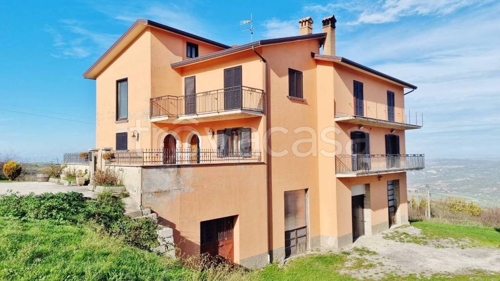 casa indipendente in vendita a Guardia Lombardi