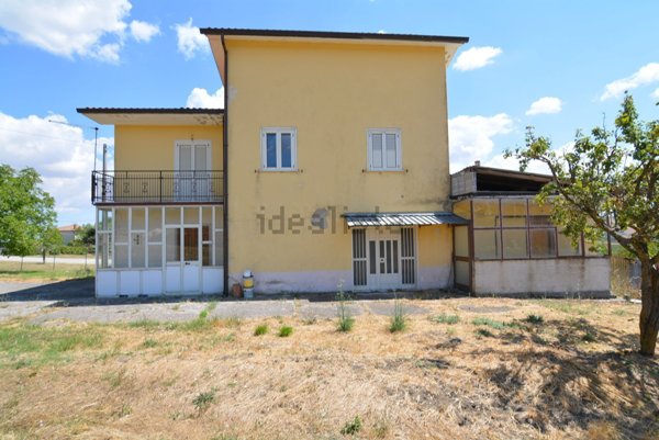 casa indipendente in vendita a Guardia Lombardi