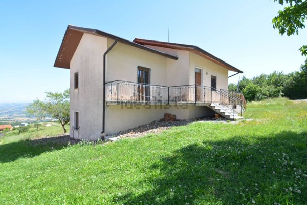 casa indipendente in vendita a Guardia Lombardi