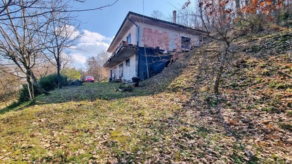 casa indipendente in vendita a Guardia Lombardi