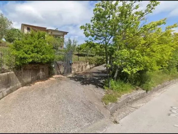 casa indipendente in vendita a Lapio