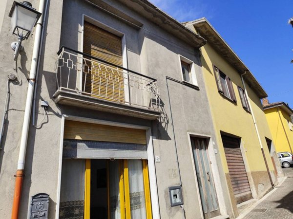 casa indipendente in vendita a Lapio