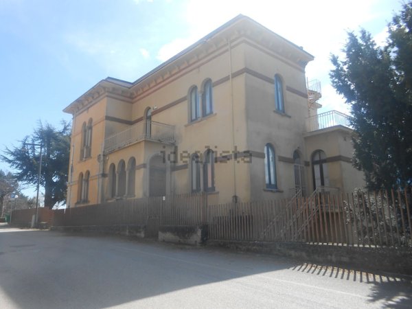 casa indipendente in vendita a Lapio