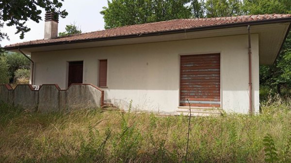 casa indipendente in vendita a Lapio