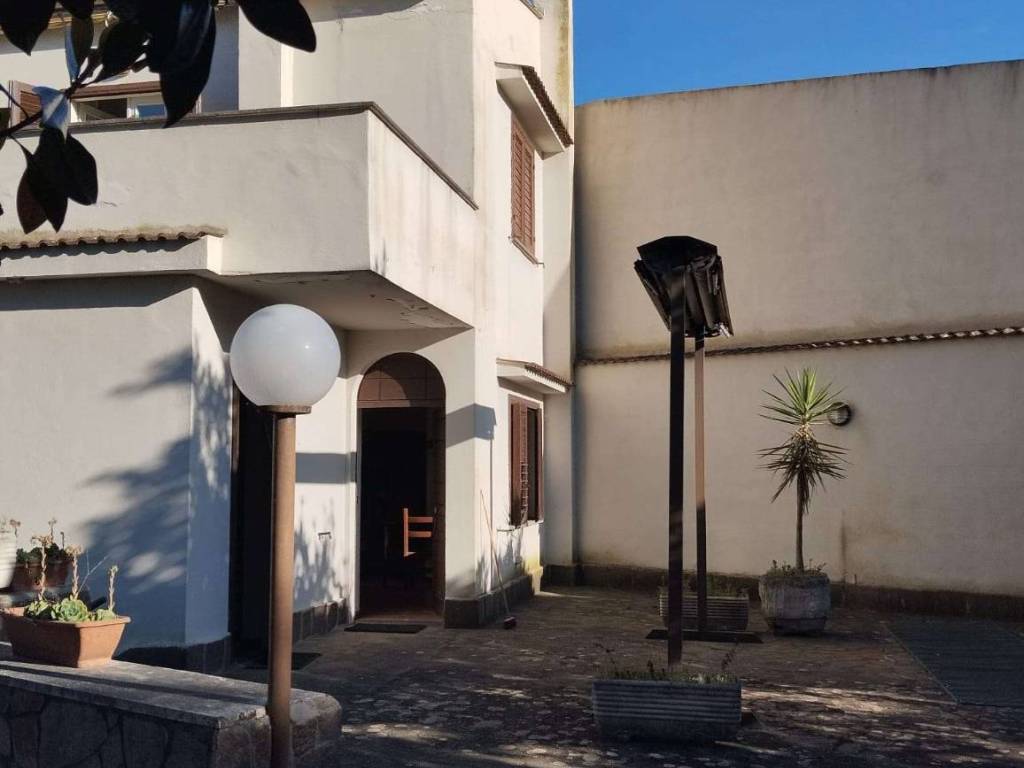 casa indipendente in vendita a Lauro