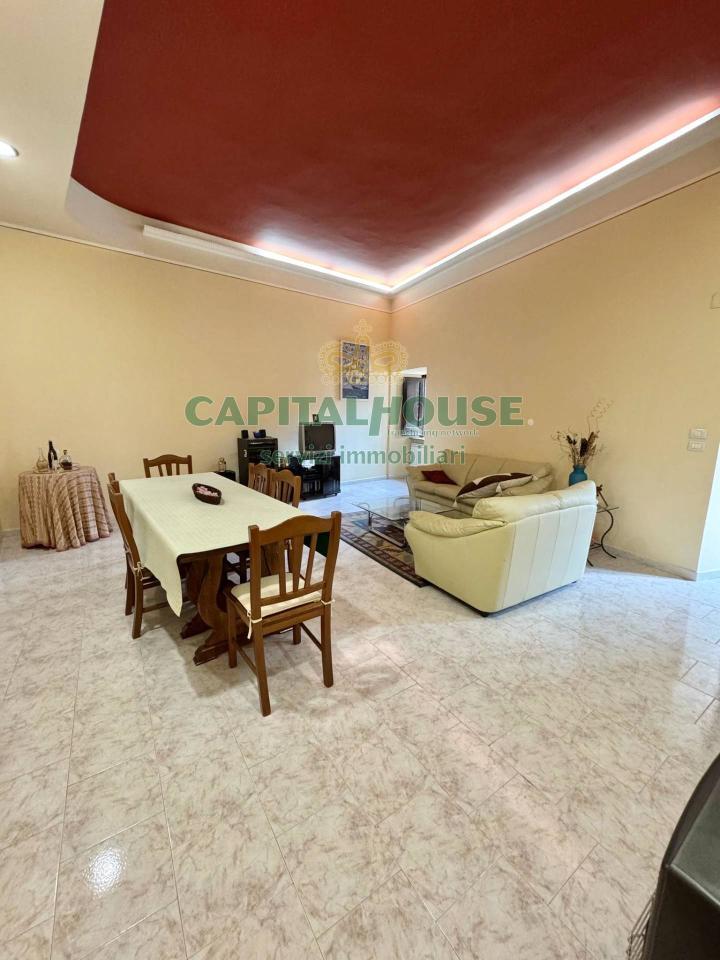 casa indipendente in vendita a Lauro