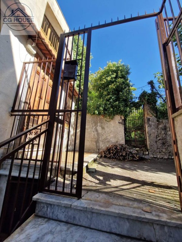 casa indipendente in vendita a Lauro