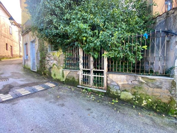 casa indipendente in vendita a Lauro