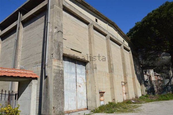 ufficio in vendita a Lauro