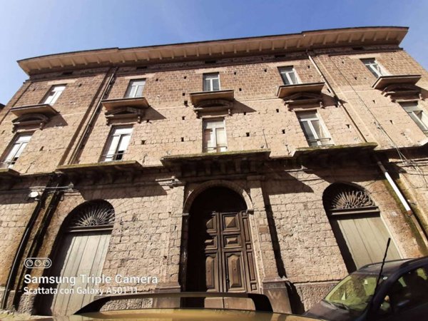 intera palazzina in vendita a Lauro