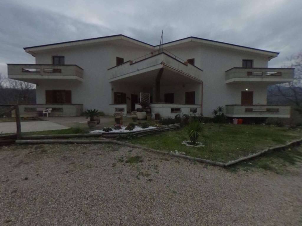 intera palazzina in vendita a Lauro