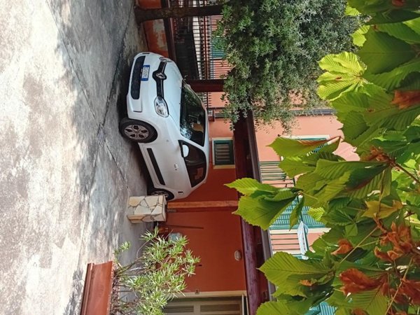 casa indipendente in vendita a Lioni